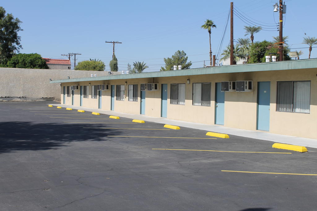 Indio Holiday Motel Exterior foto