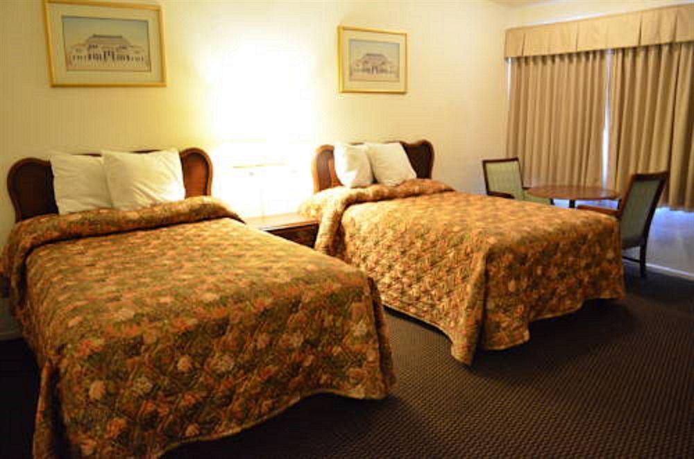 Indio Holiday Motel Exterior foto