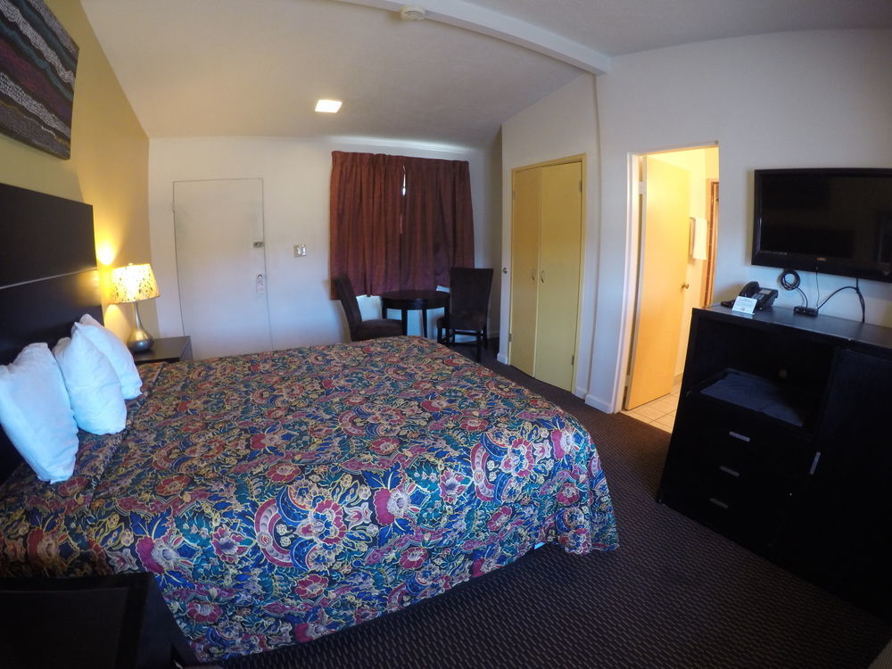 Indio Holiday Motel Exterior foto